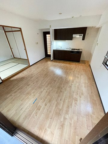 ハイコート甲子園四番町の居間・リビング