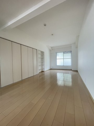 グリーンハイツ諏訪山の寝室