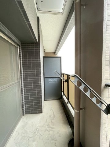 エルヴィータ駅南のバルコニー