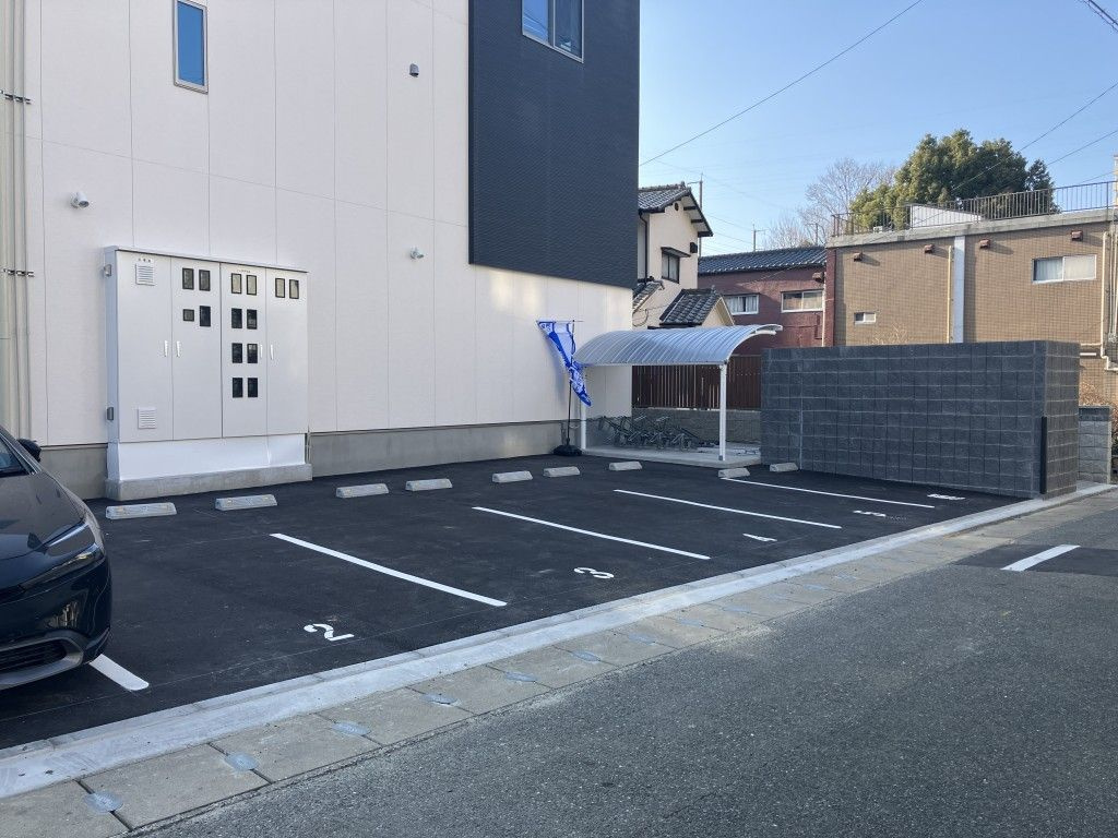プロニティ博多の駐車場
