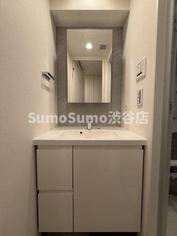 Ｂｒｉｌｌｉａ　ｉｓｔ　池尻大橋の洗面所|脱衣スペースもあります