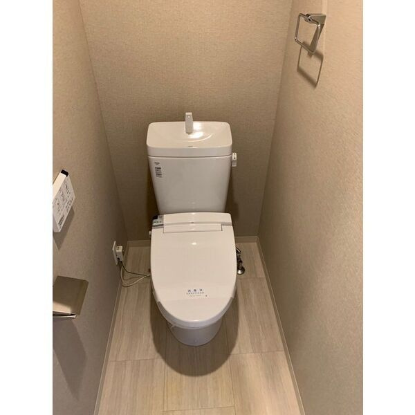 フォーリアライズ本町レクスのトイレ