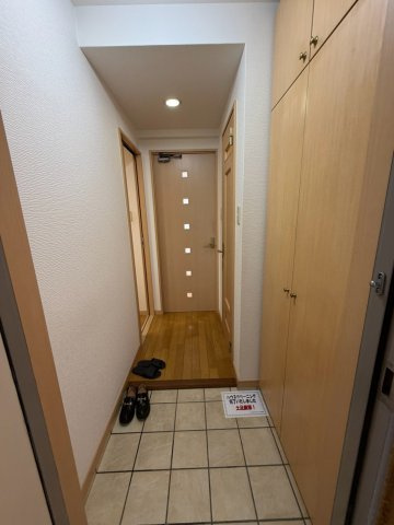 スーペリア本山の玄関
