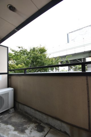 【バルコニー】 | 桜川ゼンシンビル