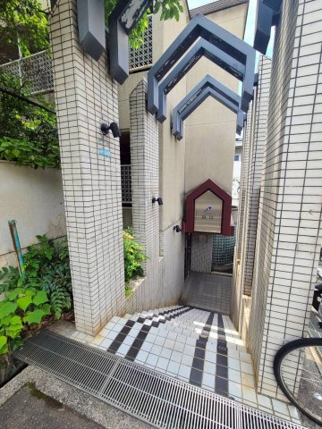 MIZUKI夙川のエントランス