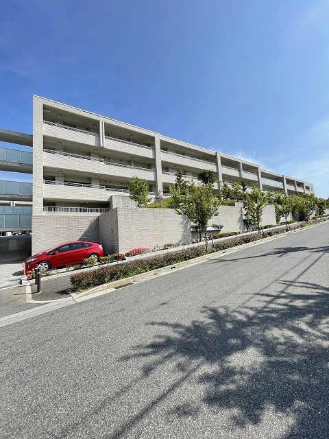 プラウド夙川の外観