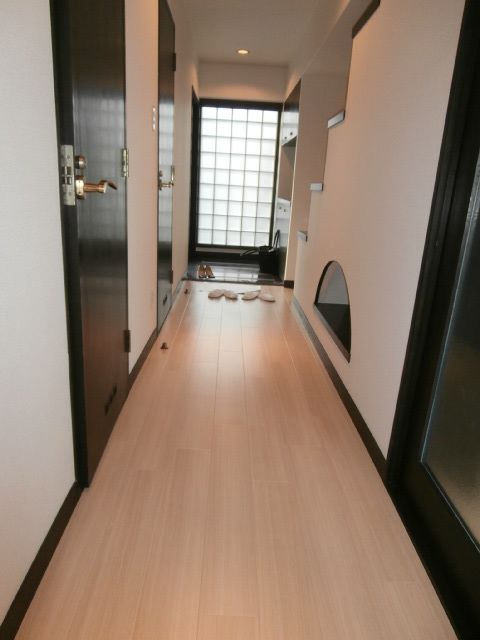 サンコート阪急六甲の玄関