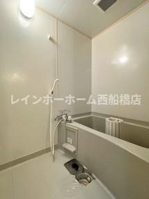 シャンスの浴室