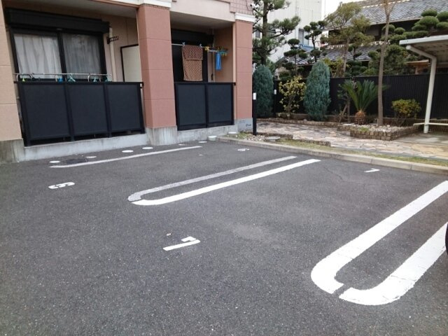 エスポワール西川の駐車場|駐車場です