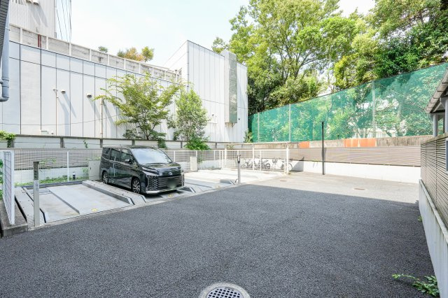 【駐車場】 | グランコピエ広尾