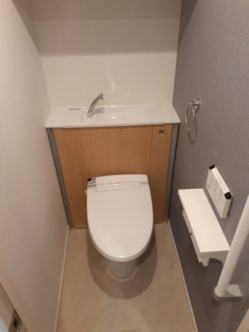 ウエスト　シックスのトイレ|落ち着いたトイレです
