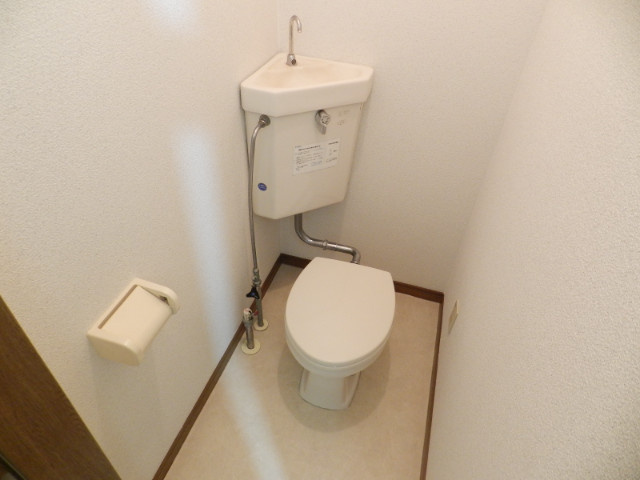メゾン８番館のトイレ