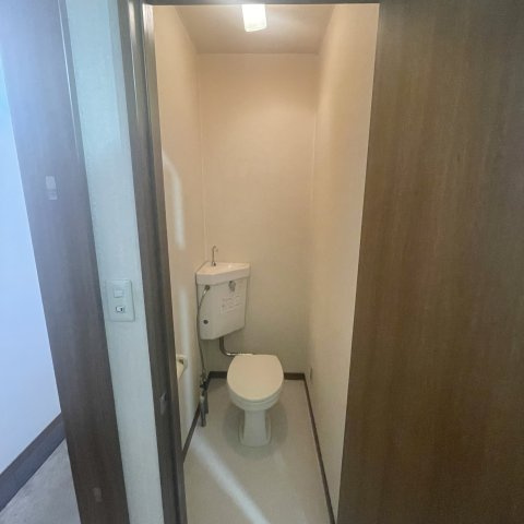 メゾン８番館のトイレ