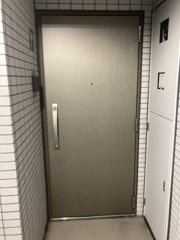 アイル東京スカイツリー　参番館の玄関