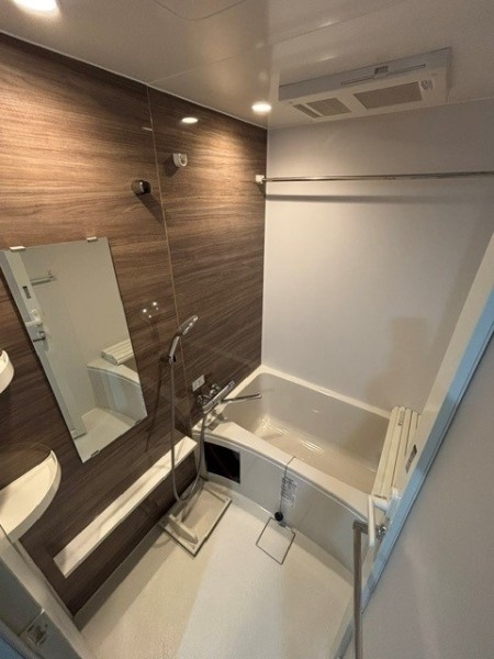 Ｔｈｅ　Ｓｈｉｎａｇａｗａ　Ｅａｓｔ　Ｒｅｓｉｄｅｎｃｅの浴室|お風呂で日々の疲れを落としましょう