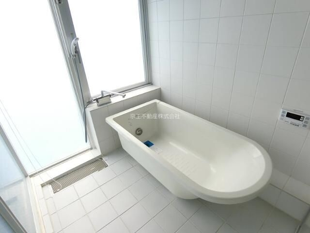 【浴室】 | Ｈｉ－ＲＯＯＭＳ哲学堂
