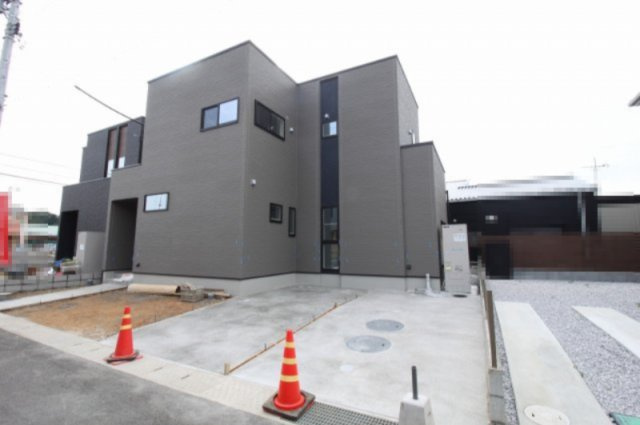 土佐市蓮池　新築戸建　1号棟　（全2区画）