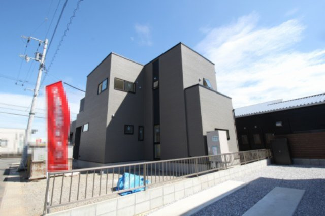 土佐市蓮池　新築戸建　1号棟　（全2区画）の前面道路含む現地写真|前面道路　北側　幅　5.0ｍ　