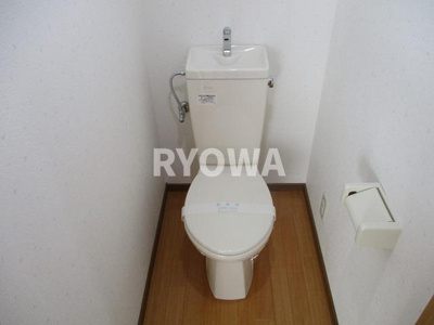 【トイレ】 | 小菅4丁目賃貸住宅 | 【トイレ】
掲載の写真は退去前の写真となります。