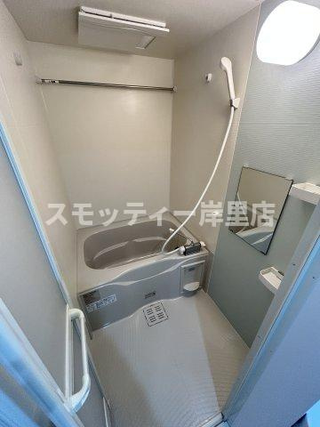 GRANDIR岸里の浴室