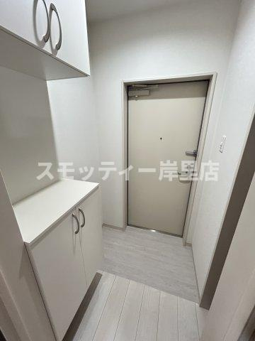 GRANDIR岸里の玄関