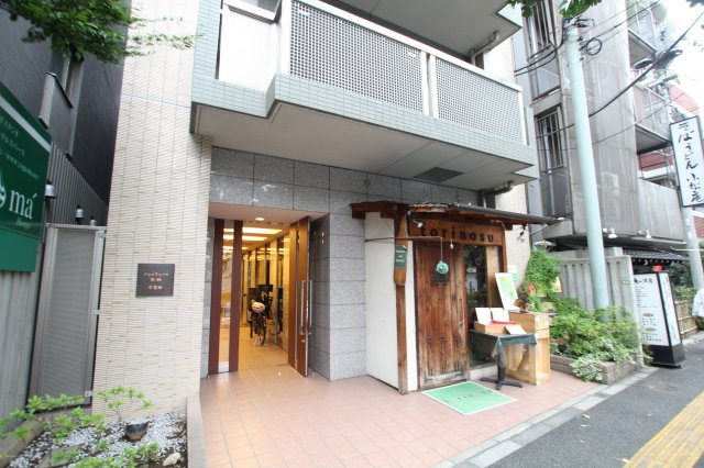 【エントランス】
