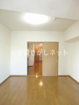 メインステージ入谷【おとり物件なし】#学生・社会人にオススメ！初期費用分割払いOK！の居間・リビング