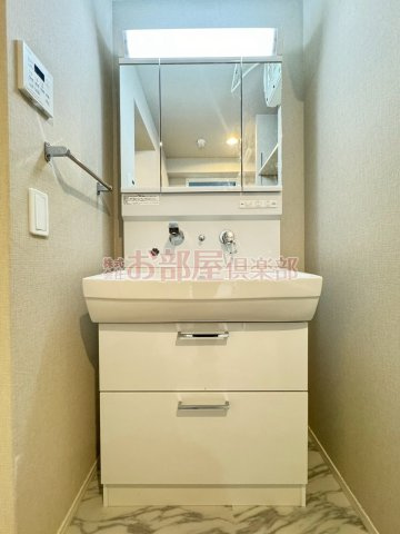 グレースヴィラ西国分の洗面所|同施工物件のお写真です。