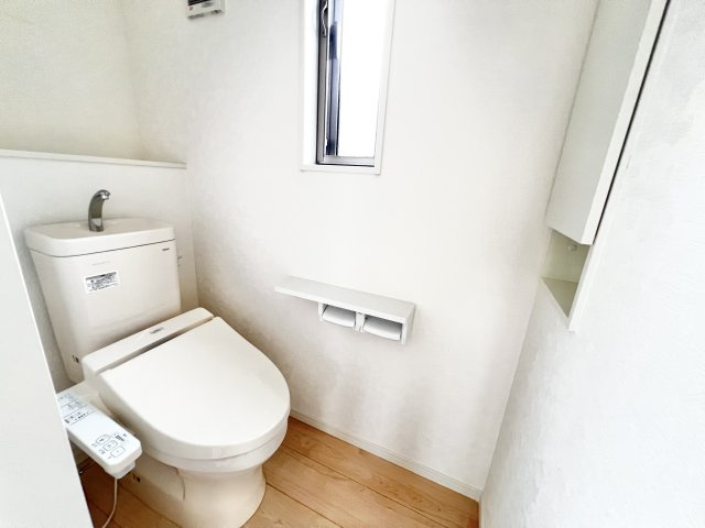 四街道市小名木の一戸建ての居間・リビング|ゆったりとしたリビングです