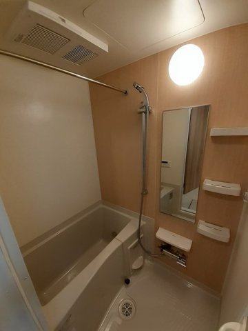 ベスティエ秋葉原の浴室|コンパクトで使いやすいお風呂です