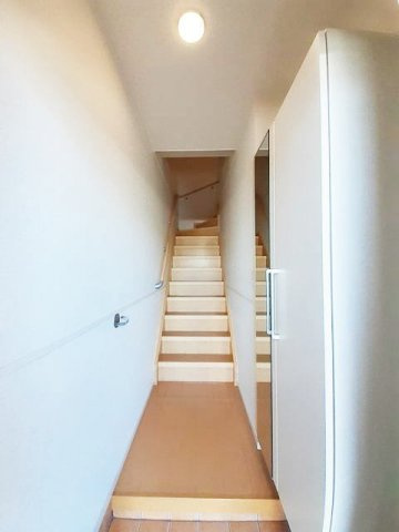 サンリット　ＭＳの玄関|明るい玄関です