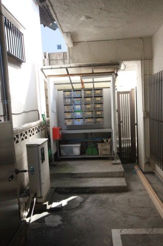 【エントランス】