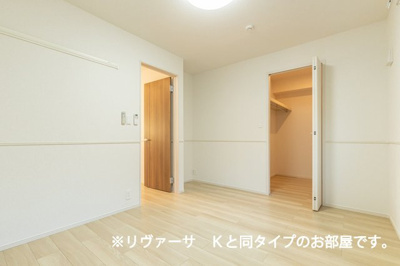 【内装】 | フォルティス　Ⅱ | 内装は落ち着いています
