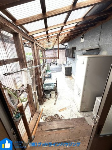 西脇市冨田南町戸建のその他|屋根付き部分