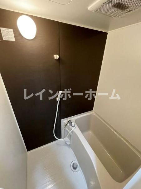 エクレールの浴室