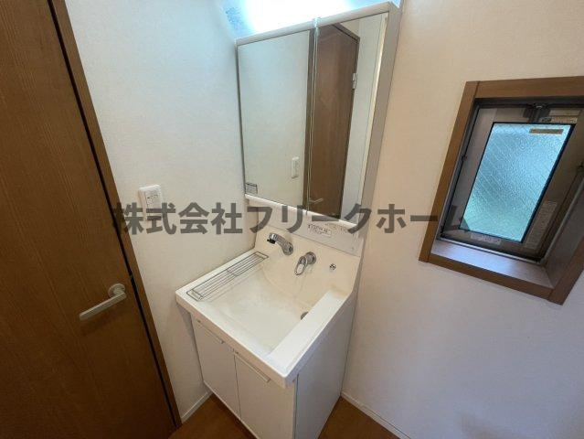 スッカセムの洗面所