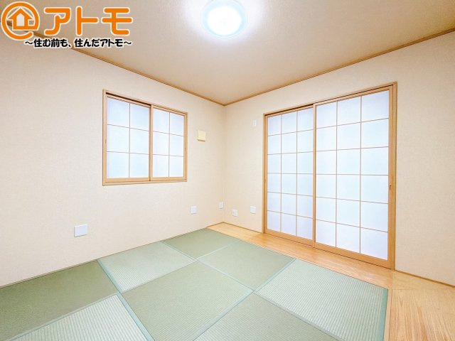 【子供部屋】 | 清水区谷津町1丁目　中古戸建 | 和室は小さなお子様が転んでもやわらかくて安心！お昼寝スペースやプレイルームとしても活躍します♪