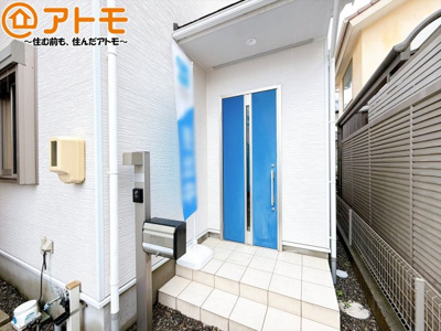 【玄関】 | 清水区谷津町1丁目　中古戸建 | 落ち着いた色合いの玄関はダブルロックで防犯性に優れた仕様になっています♪