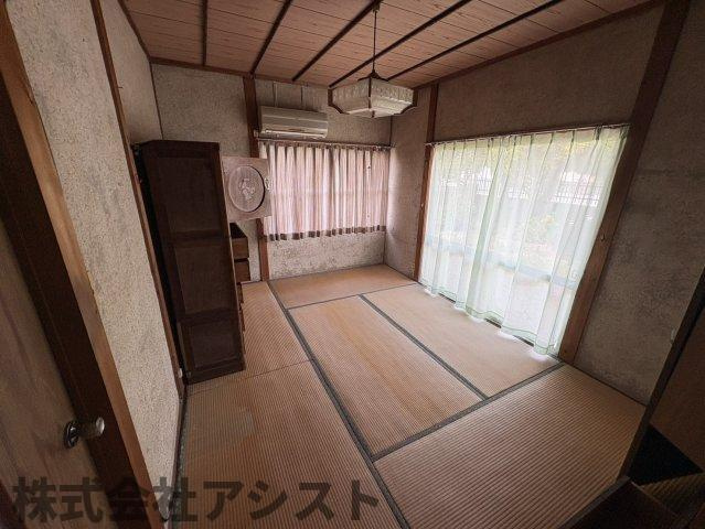 牛隈売戸建ての和室