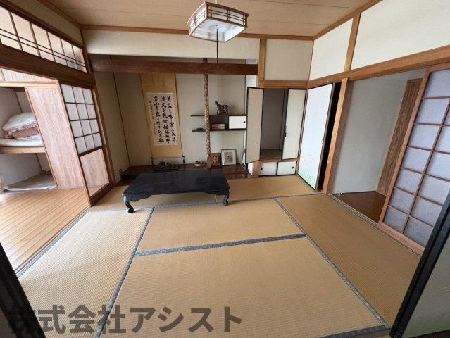 牛隈売戸建ての和室