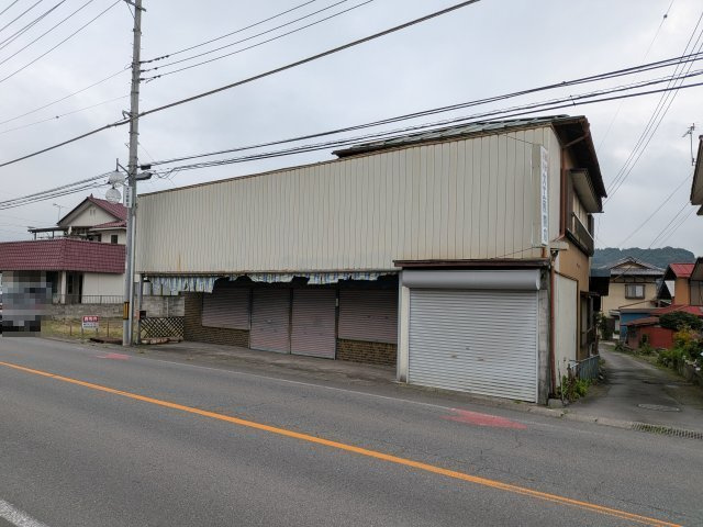 中古戸建　高崎市上里見町の外観|国道406号線に面しています。