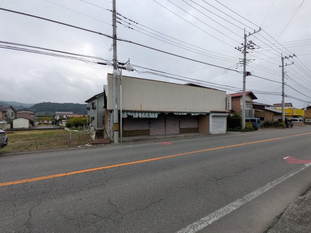 中古戸建　高崎市上里見町の前面道路含む現地写真