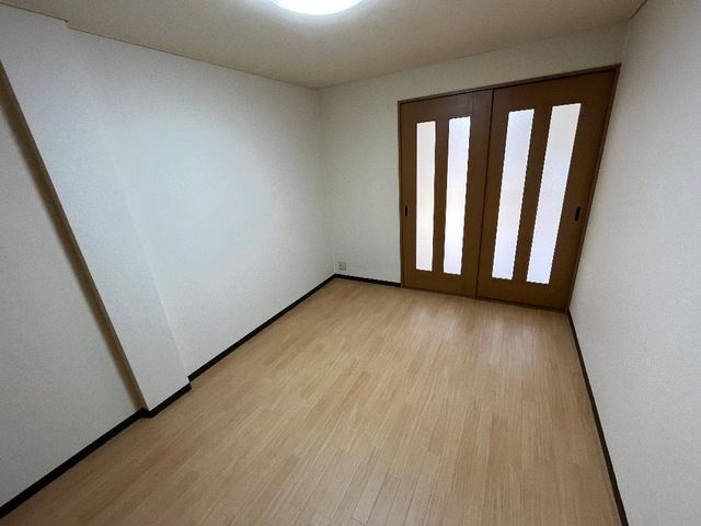 グレイススクエアの洋室