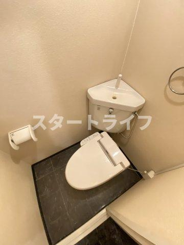 大阪市東淀川区東中島１丁目の賃貸マンションのトイレ