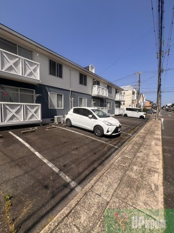 エスポワール北久手ABの駐車場