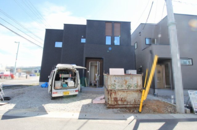土佐市蓮池　新築戸建　2号棟　（全2区画）の外観|2号棟　土地面積　167.63㎡（約50.70坪）　建物面積112.61㎡（約34.06坪）
１階　59.20㎡／2階　53.41㎡　　