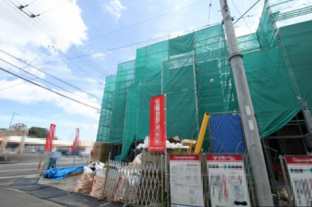 土佐市蓮池　新築戸建　2号棟　（全2区画）の外観|4LDK+WCL+FCL+SC+P　建物面積112.61㎡（約34.06坪）
１階　59.20㎡／2階　53.41㎡　