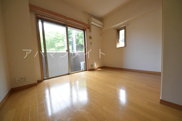 【寝室】 | ヴァンヴェール１ | 使い勝手の良いお部屋です！