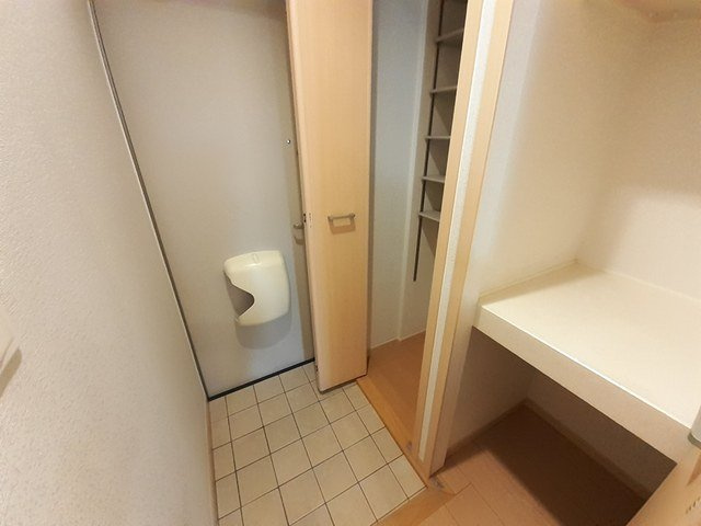カーサ・グアリートの玄関|明るい玄関です