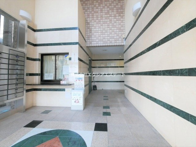 グランディール阪南町のエントランス